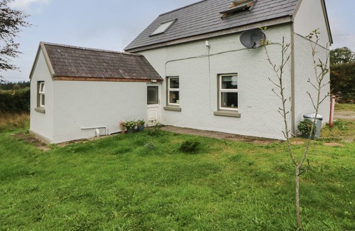 Macroom Casa | LEHANE'S COTTAGE, pet friendly in Clondrohid, County Cork