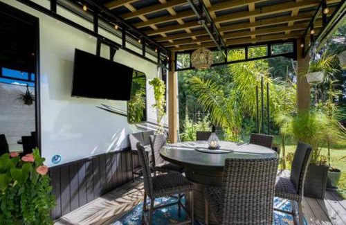Fern Acres Otro | Lehua Sunrise Retreat