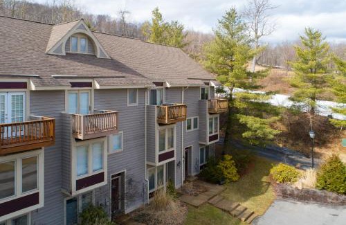 McHenry Casa | Leinemann Ski Haus