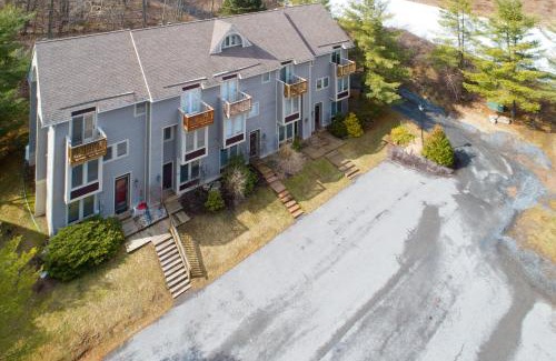 McHenry Casa | Leinemann Ski Haus