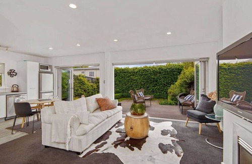 Merivale Casa | Leinster Oasis - Merivale