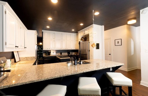 Franklin Casa | Leiper’s Retreat: Family|Artists|Friends|Girl Trip - Creativity Found