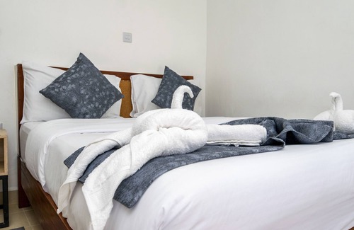 Naivasha Hotel | Leisure Apex Resort