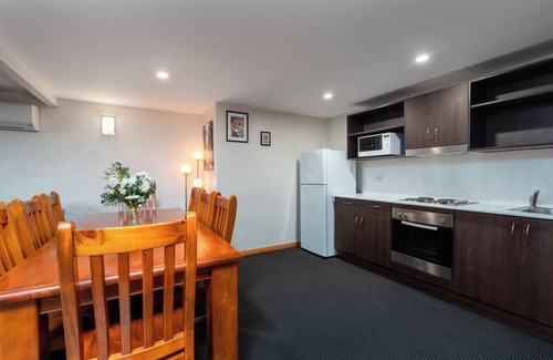 Launceston CBD Hotel | Leisure Inn Penny Royal Hotel & Apartments