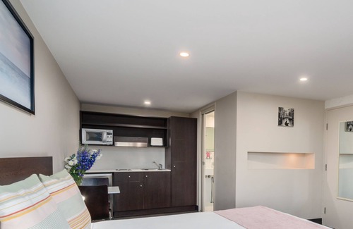 Launceston CBD Hotel | Leisure Inn Penny Royal Hotel & Apartments