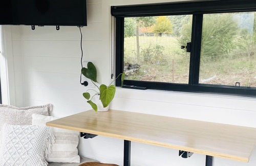 East Warburton Casa | Leith Hill Tiny House Mountain Views
