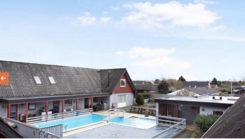 Vipperod Apartamento | Lejlighed/rækkehus med adgang til pool.