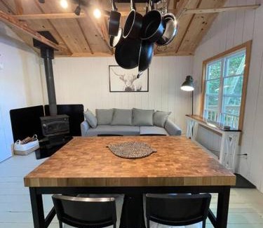 Kings County Casa | Leland’s Lakehouse