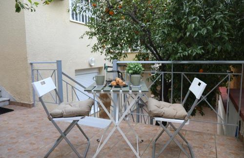 Alimos Casa | Lemon Treehouse Alimos