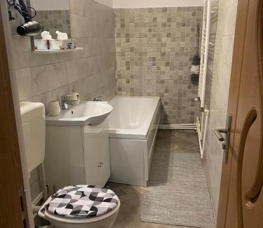 Focsani Apartamento | Lemora Apartments 2