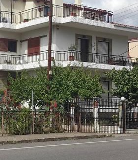 Platanitis Apartamento | Lena s Apartment