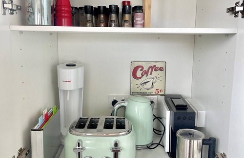 St Leonards Casa | Lenni the Beach Shack, luxury dog friendly space-10 min walk to beach