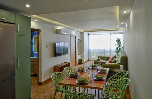 San Felipe Neri Apartamento | Leo Home- bright & centric 3 bedrooms apartment with private parking inside