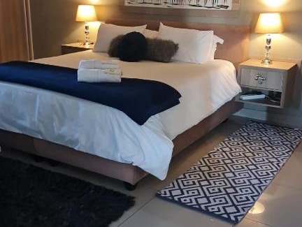 Somerset West Casa | Leo' s Holiday Gem
