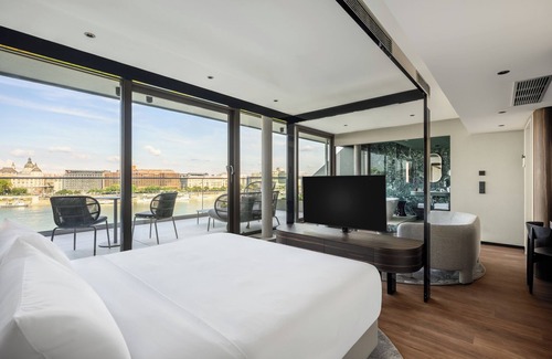 Budavar Hotel | Leon Hotel & Lounge