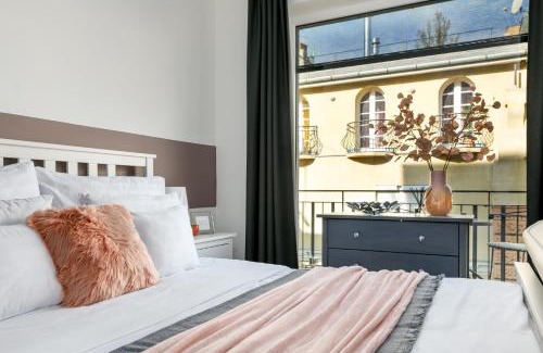 Corvin negyed Apartamento | Leonardo50 Apartment
