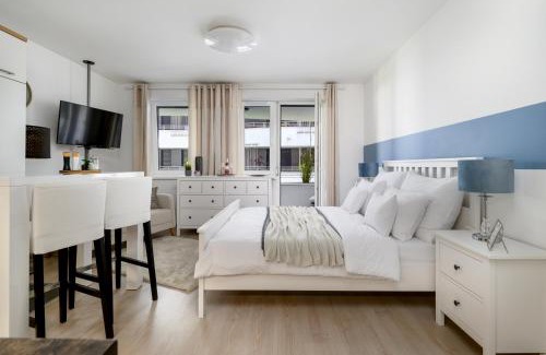 Corvin negyed Apartamento | Leonardo50 Grande Apartment