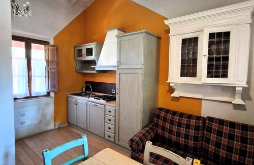 Chiusi Apartamento | Leone - Apartment with double bed and kitchen
