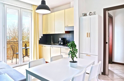 Rivazzurra Apartamento | Leone apartamentos con vistas al mar en el paseo marítimo de Rimini