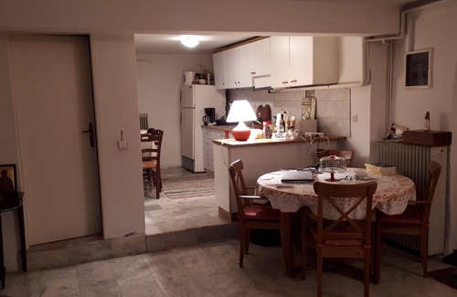Artemisia Apartamento | Casita Leonidas de 2 pisos en piedra Villa Artemis (130m2)