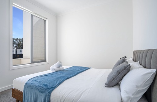 Austral Casa | Leppington/4室私密别墅/交通便利/带热水浴缸/大草坪/带车库/温馨舒适