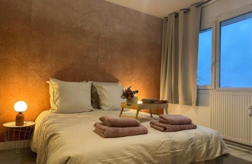 Mons-en-Baroeul Apartamento | LeRelaisdOdile - Studio Cosy - Proche Metro - Parking Gratuit - Mons-en-Barœul