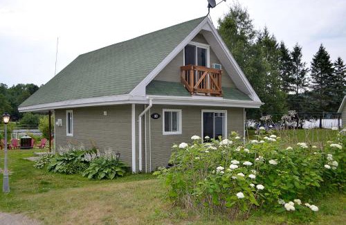 Chute-Saint-Philippe Chalet De Esquí | Les 4 chalets - Le 609