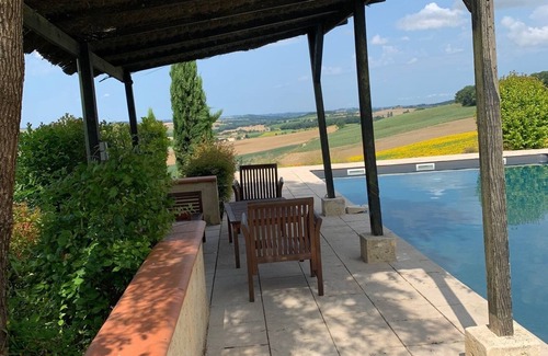 La Sauvetat Villa | Les 5 Terrasses - Gascony - SW France A private pool & a fantastic view !