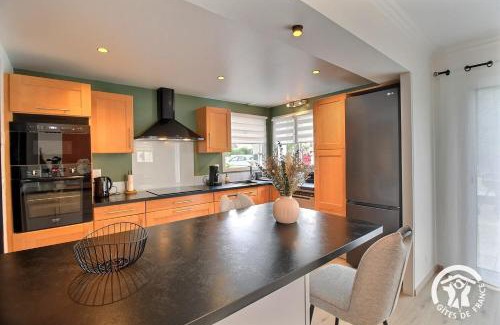 Lamballe Casa | Les acacias