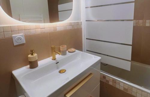 Asnieres-sur-Seine Apartamento | Les Agnettes - Paris Metro - Wifi - Parking - Tout équipé