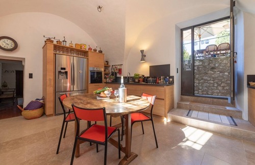 Eygalieres Villa | Les Alpilles - Seis Habitaciones Villa, Capacidad 10