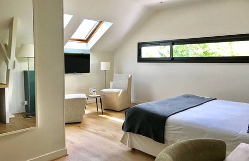 Suce-sur-Erdre Cama Y Desayuno | Les Arbres Rouges