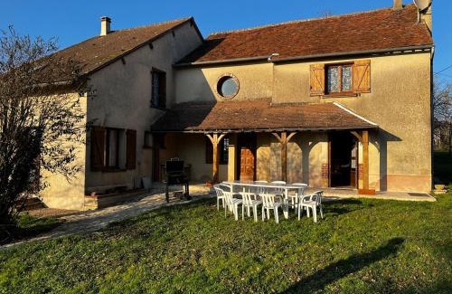Saints-en-Puisaye Casa | Les Arnusses 10 pers
