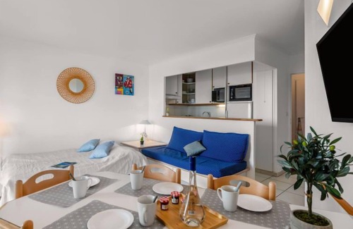 Le Dramont Apartamento | Les Bastides (I4143) by Interhome