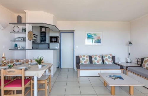 Le Dramont Apartamento | Les Bastides (O4 259) by Interhome