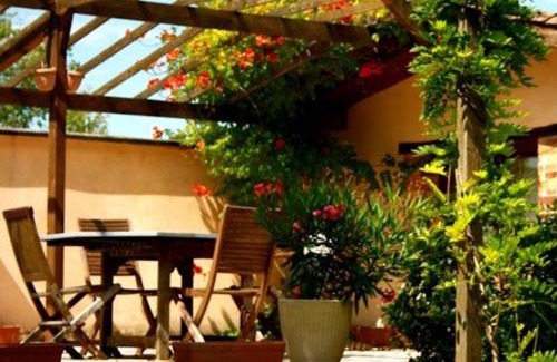 Saint-Jean-de-Thurigneux Cama Y Desayuno | Les Barelles