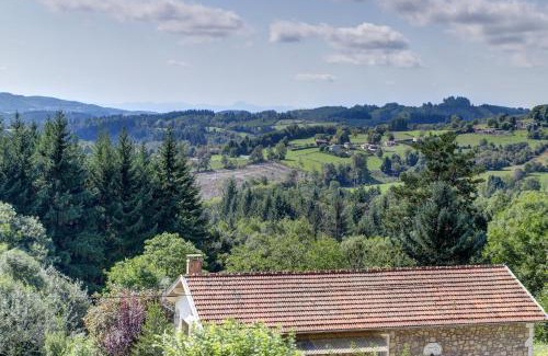 Arconsat Casa | Les Bois Noirs - appt vue montagne