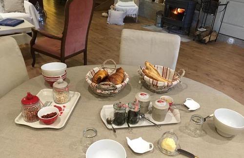 Saint-Malon-sur-Mel Cama Y Desayuno | Les Bouyeres