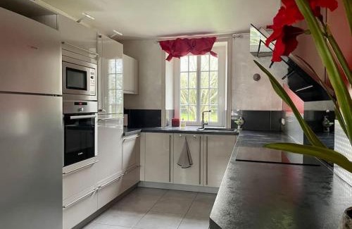 Barbeville Casa | Les Castelets by Melrose