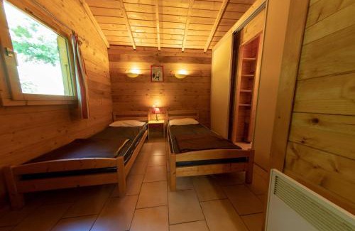 Sauveterre-de-Rouergue Chalet De Esquí | Les Chalets de la Gazonne