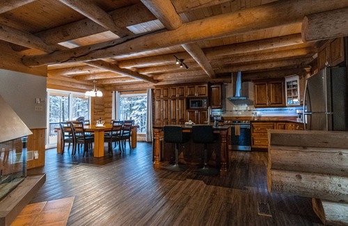 Lac-Sergent Chalet De Esquí | Les Chalets Tourisma - Le Caribou