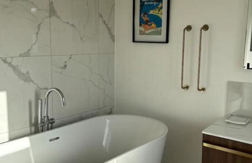 St.-Martin-des-Champs Cama Y Desayuno | Les chambres de Julia - Piscine privée