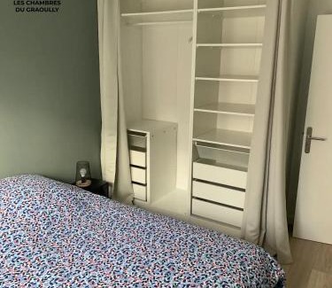 Plantieres Queuleu Apartamento | Les chambres du Graoully - Le 136 - Metz Queuleu - Place de parking intérieur