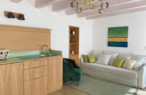 Cudrefin Apartamento | Les Champs: logement dans batisse de 1718 rénovée