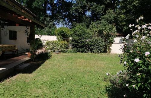 La Chapelle-de-Guinchay Casa | Les Chenes Du Beaujolais
