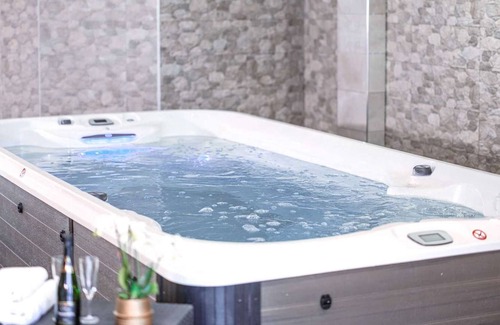 Roquemaure Apartamento | Les Comtes de Toulouse - Swim spa - Hamman - Sauna - 2 people