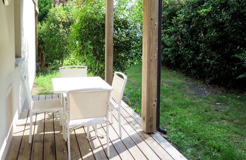 Parentis-en-Born Apartamento | Les Cottages du Lac T1 by Interhome