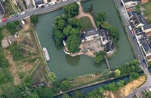 Veuzain-sur-Loire Cama Y Desayuno | Les Douves