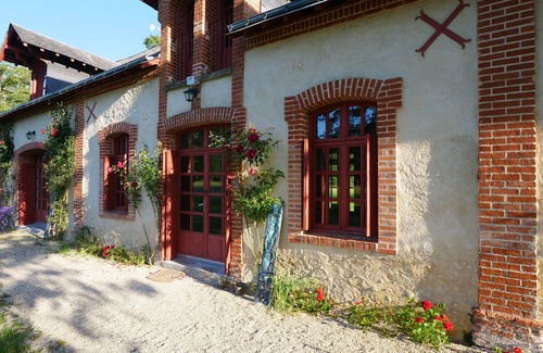 Ambillou Casa | Les Ecuries: casa rural para 8 personas
