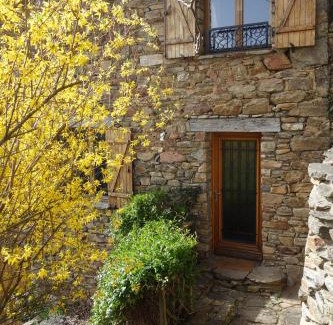 Auvergne-Rhone-Alpes Casa | Les jardins de Montaland